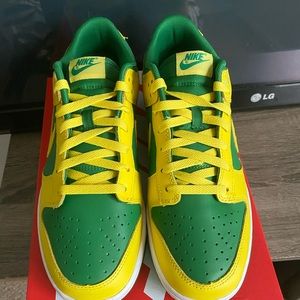 Nike Dunk Low Reverse Brazil Size 10